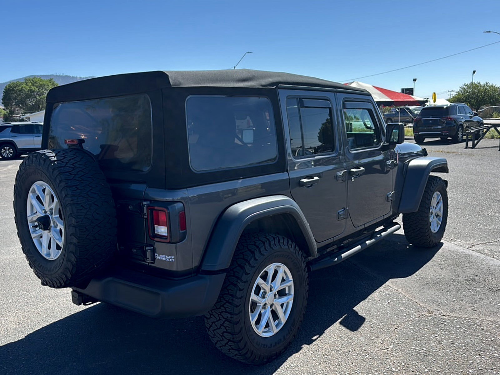 2023 Jeep Wrangler Base
