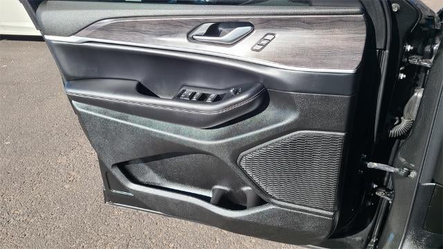 2024 Jeep Grand Cherokee Limited 4x2