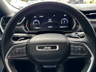 2023 Jeep Grand Cherokee Base
