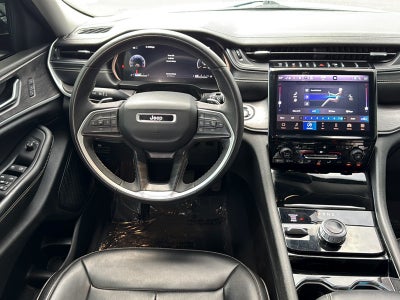 2023 Jeep Grand Cherokee Base