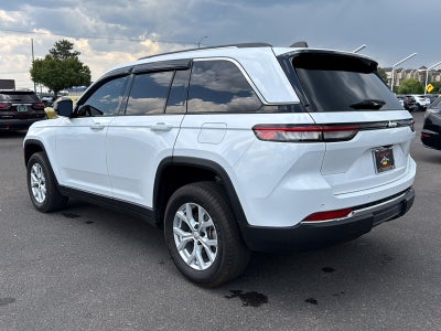2023 Jeep Grand Cherokee Base