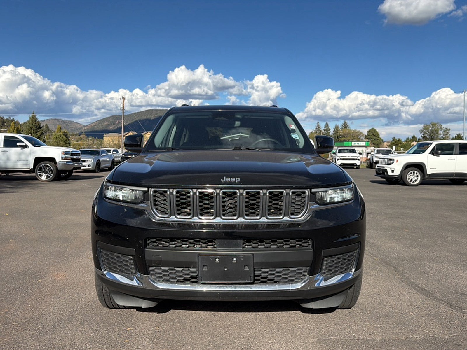 2023 Jeep Grand Cherokee L Base