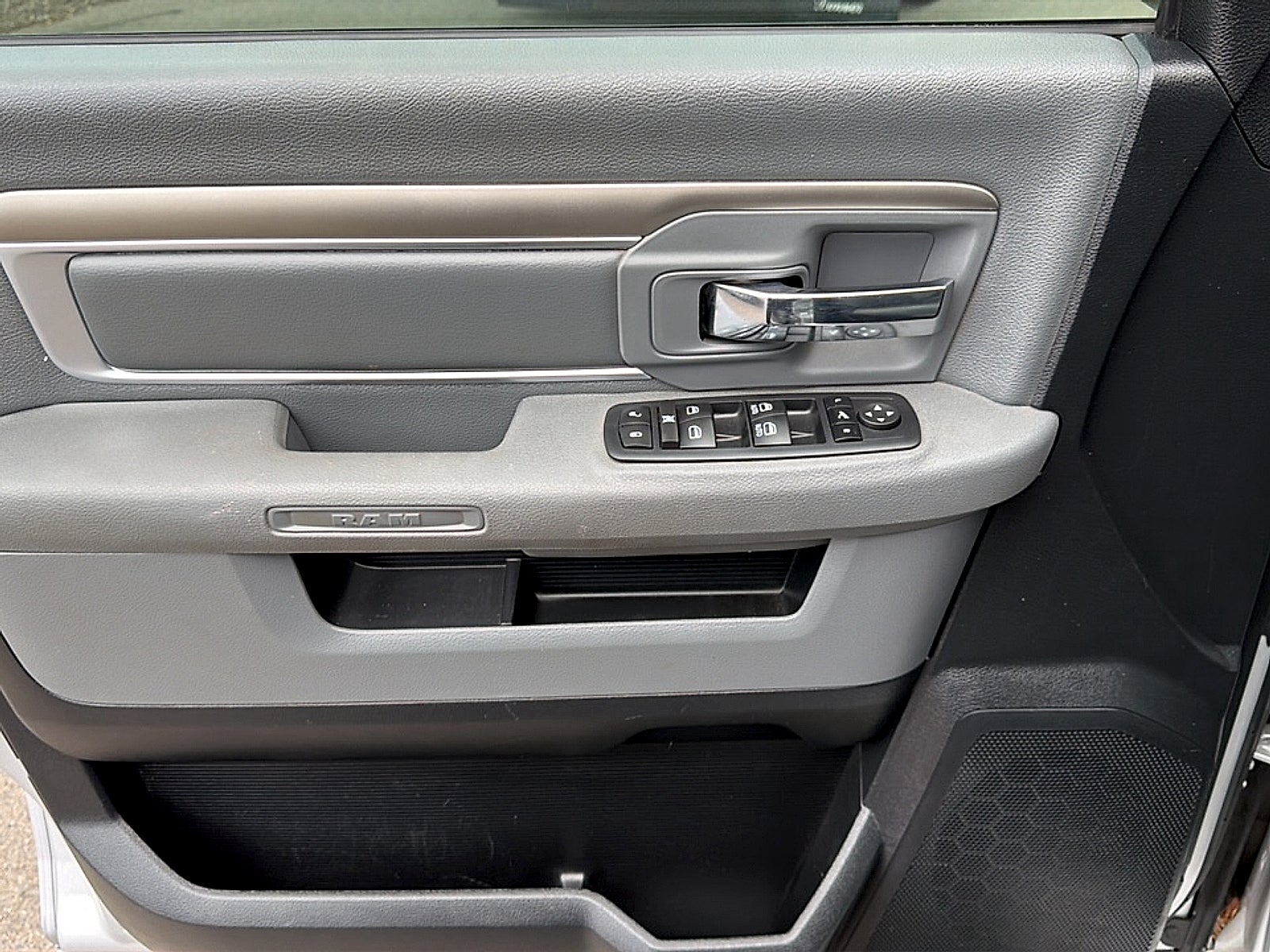 2015 RAM 1500 Base