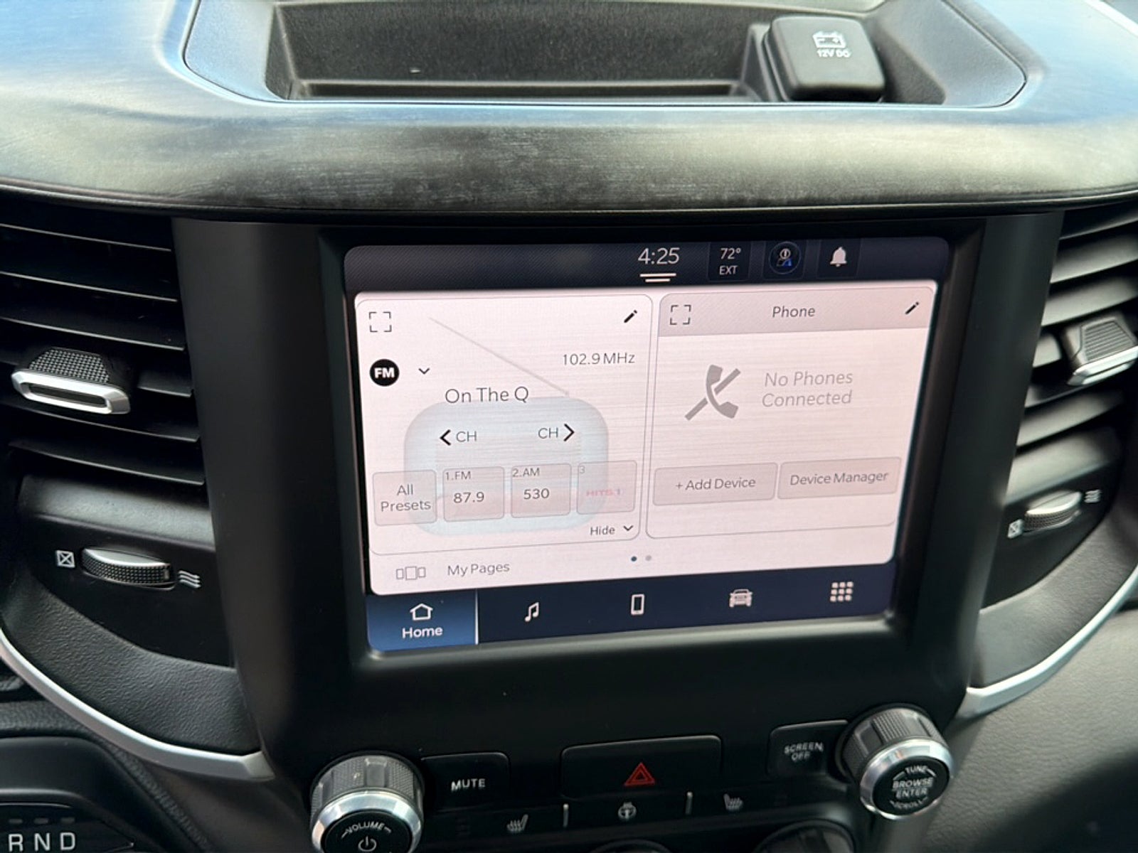 2023 RAM 1500 Base