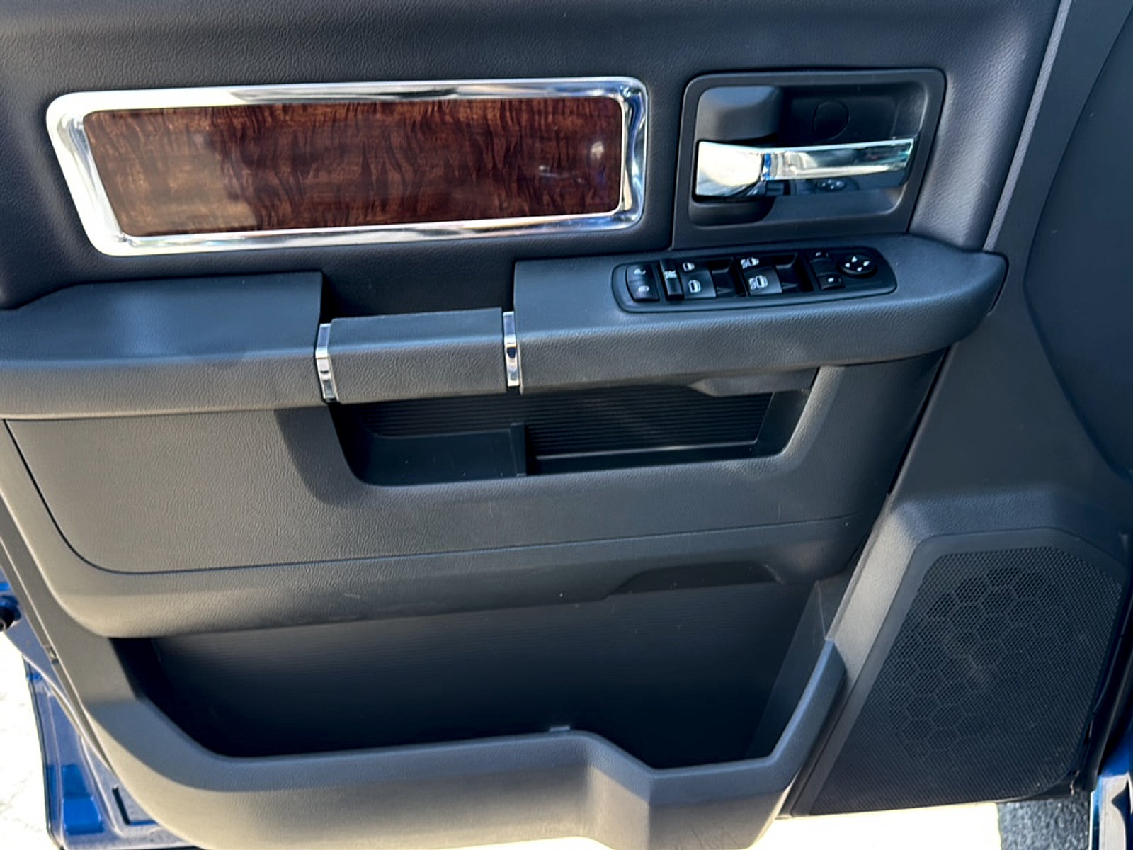 2011 RAM 1500 ST