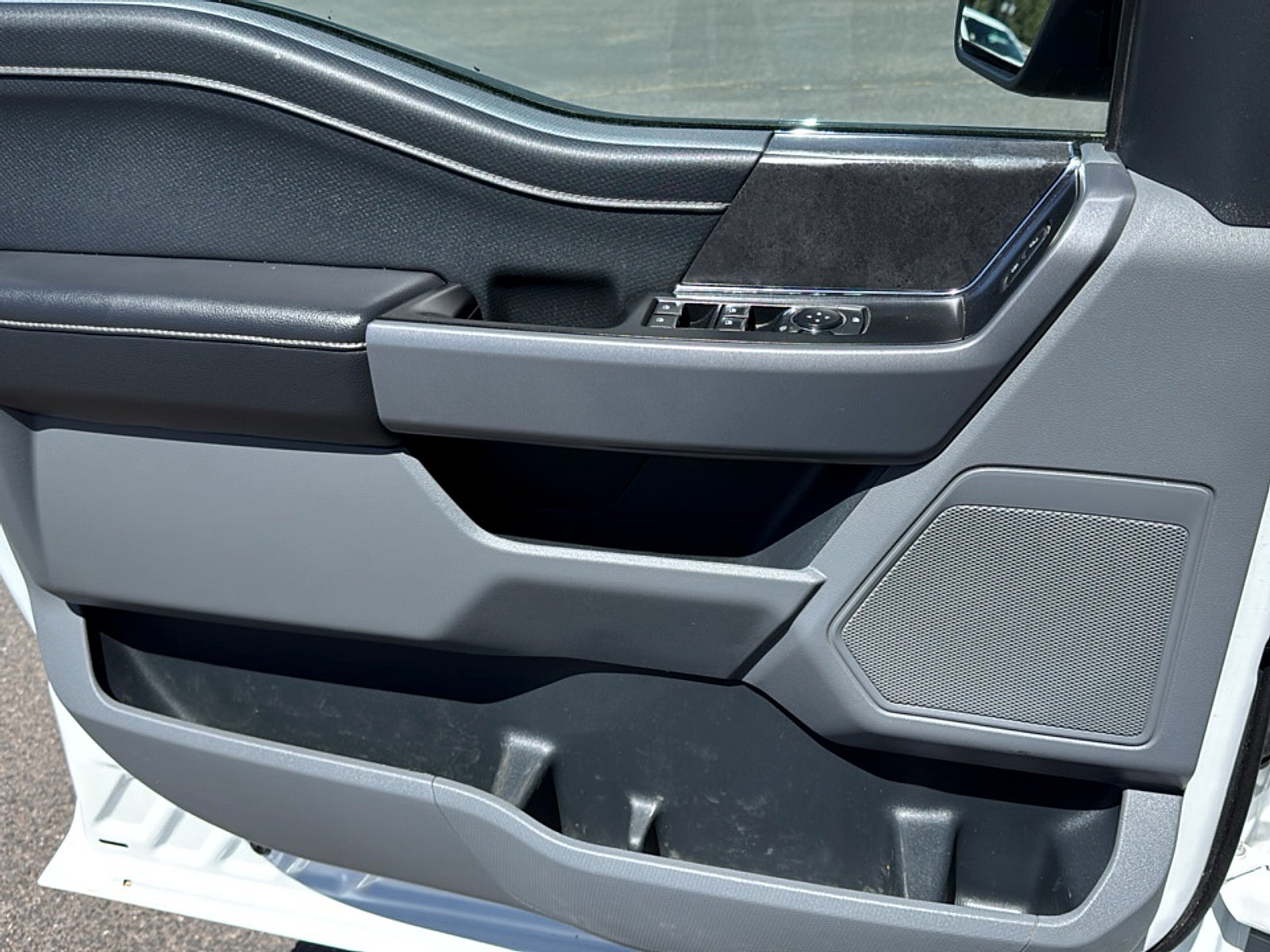 2025 Ford F-150 Base