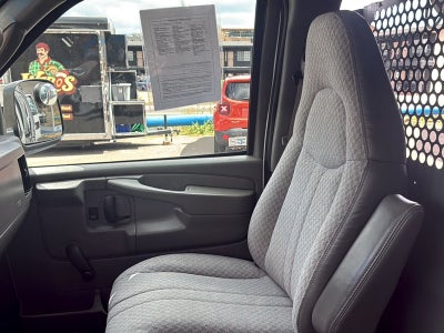 2006 Chevrolet Express Cargo 1500 Base