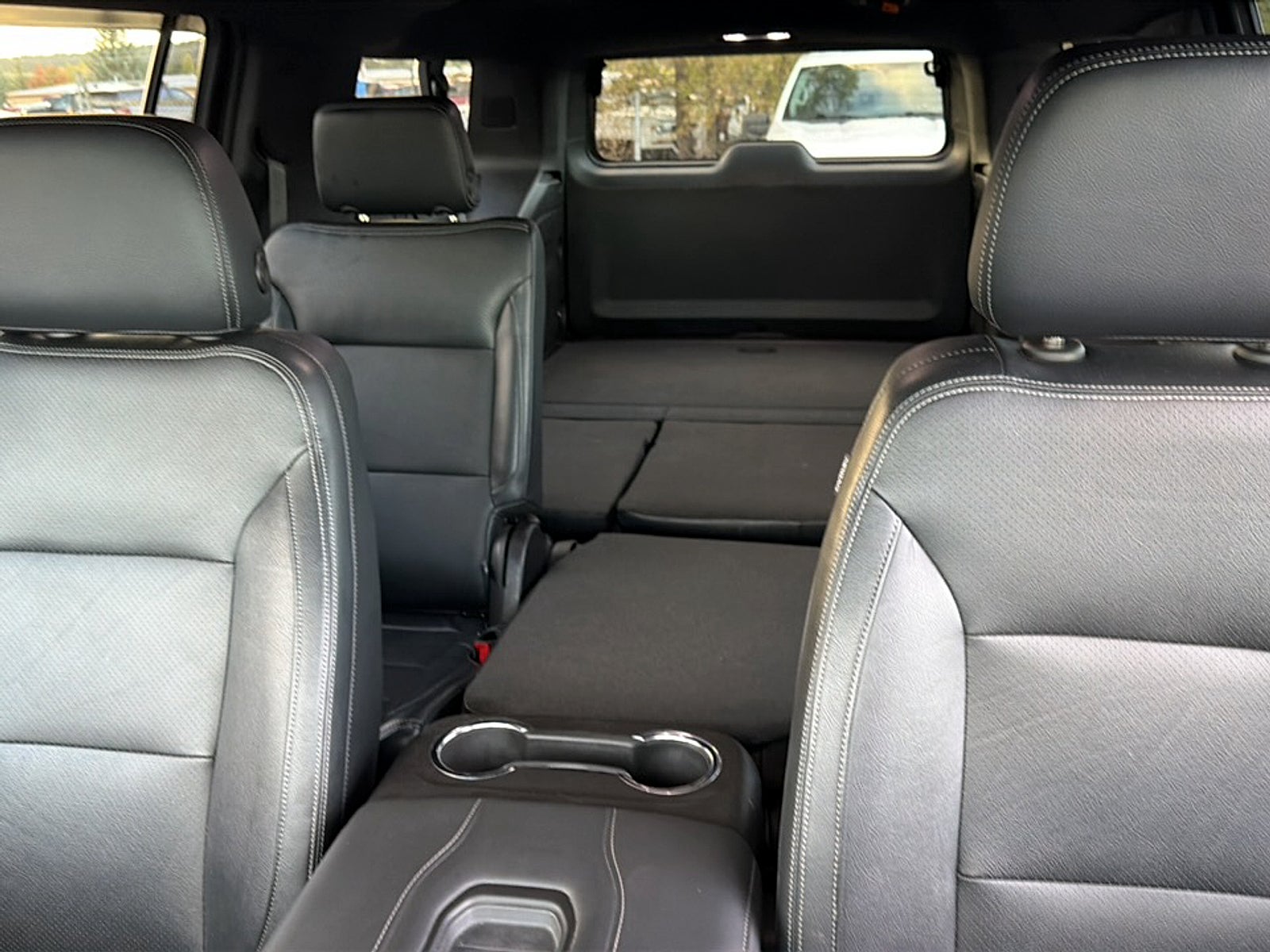 2024 GMC Yukon XL Base