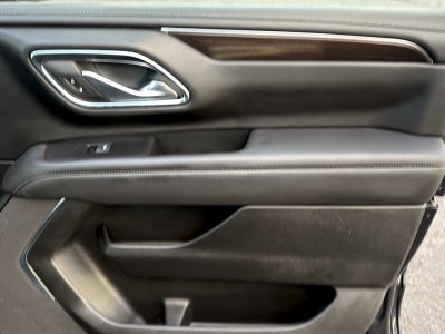 2024 GMC Yukon XL Base