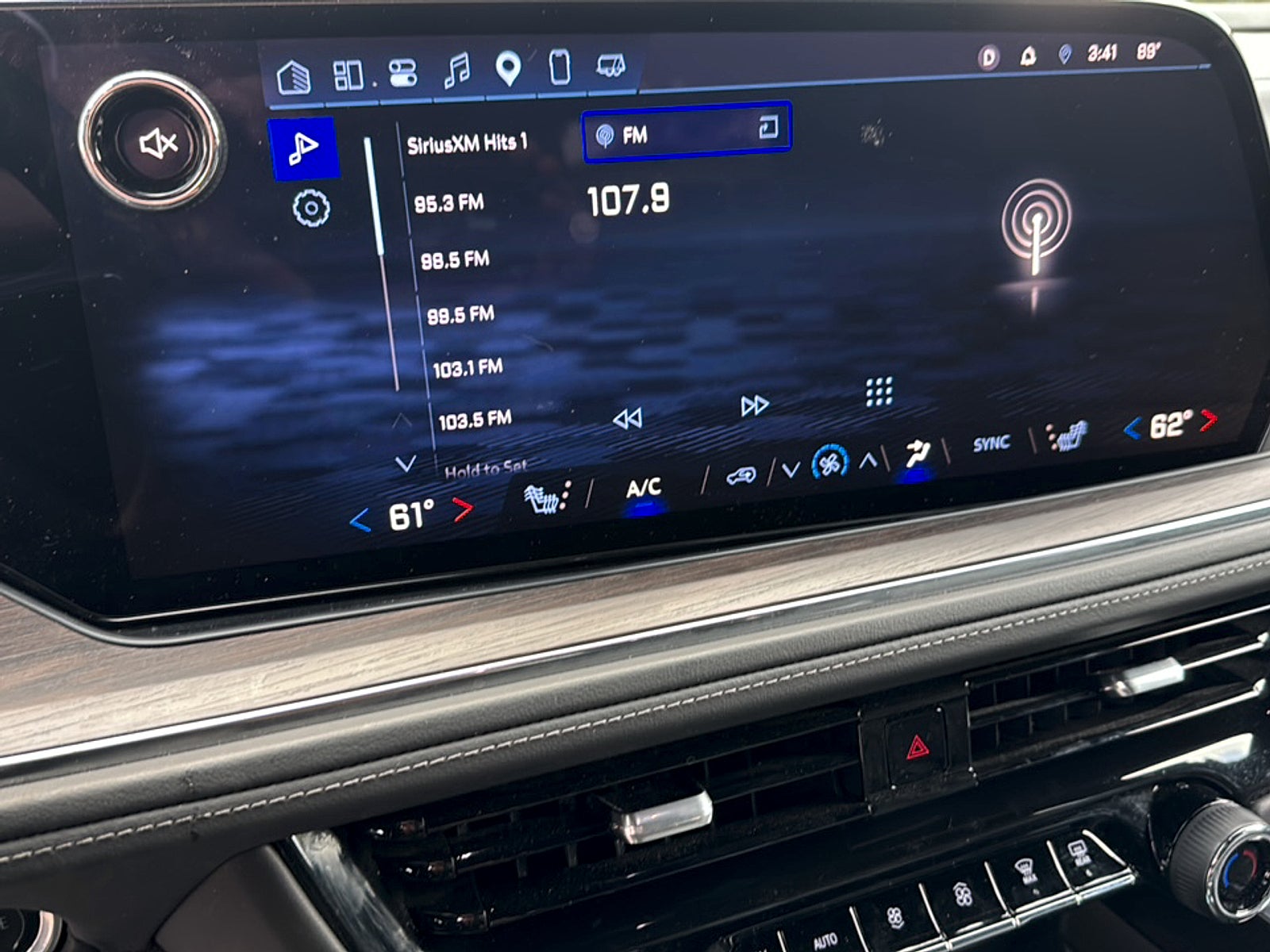2025 Chevrolet Tahoe Base