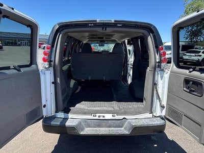 2010 Chevrolet Express Passenger 1500 LS