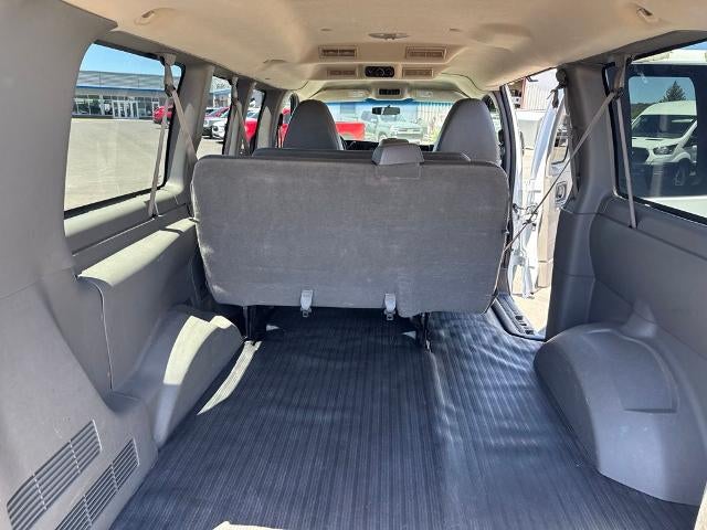2010 Chevrolet Express Passenger 1500 LS