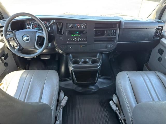 2010 Chevrolet Express Passenger 1500 LS