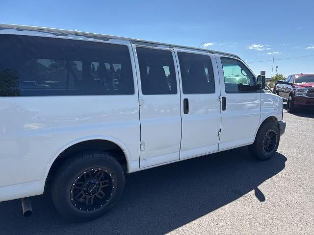2010 Chevrolet Express Passenger 1500 LS
