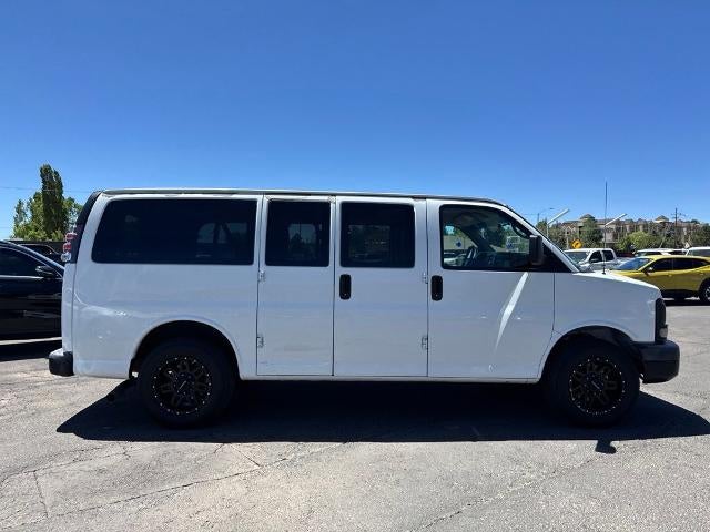 2010 Chevrolet Express Passenger 1500 LS