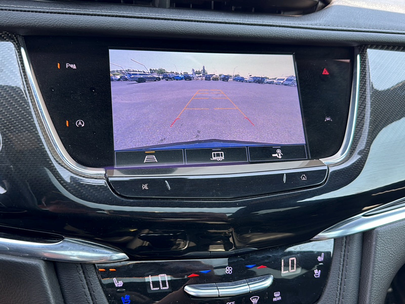 2023 Cadillac XT6 Base