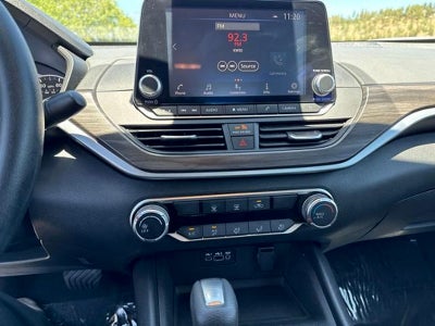 2025 Nissan Altima SV FWD