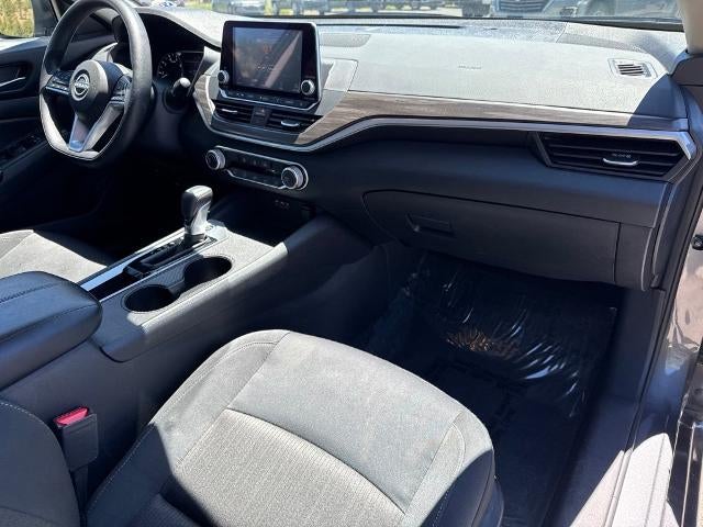 2025 Nissan Altima SV - Photo 21