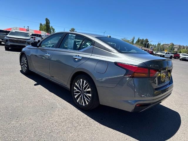 2025 Nissan Altima SV - Photo 6