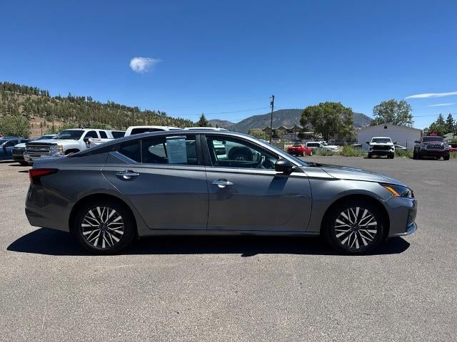2025 Nissan Altima SV - Photo 7