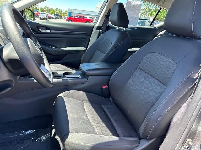 2025 Nissan Altima SV - Photo 9