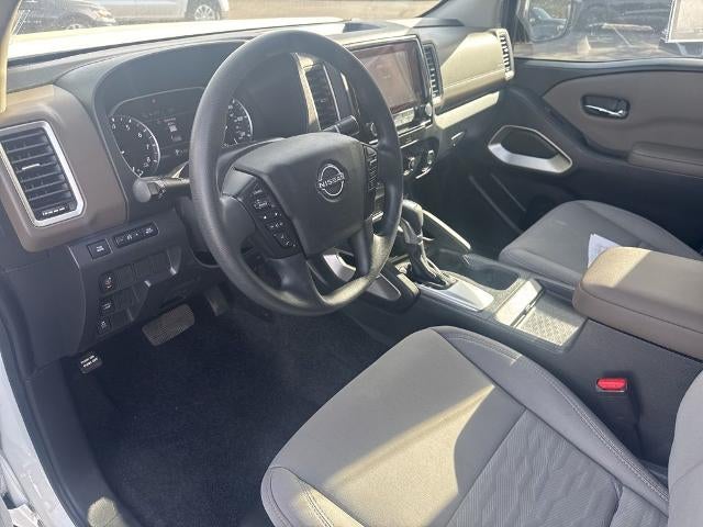 2022 Nissan Frontier Crew Cab SV 4x2