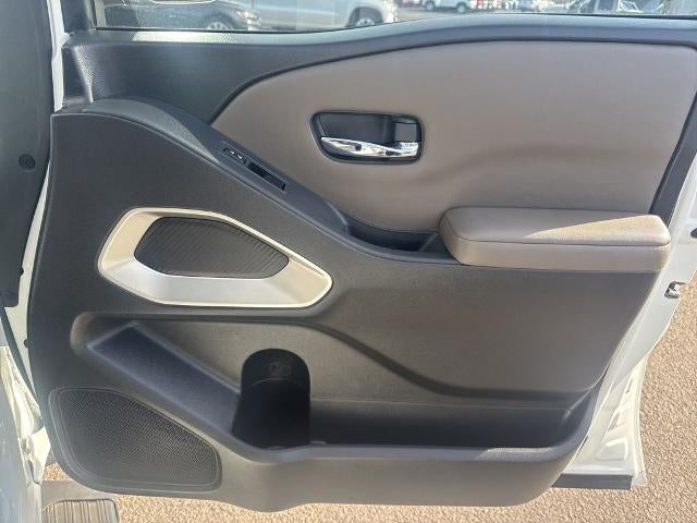 2022 Nissan Frontier Crew Cab SV 4x2