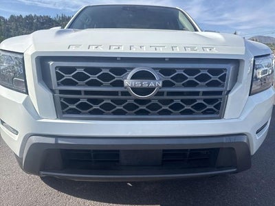 2022 Nissan Frontier Crew Cab SV 4x2