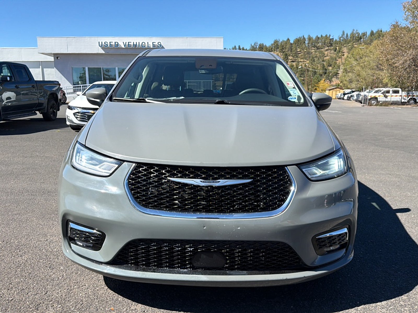 2023 Chrysler Pacifica Base