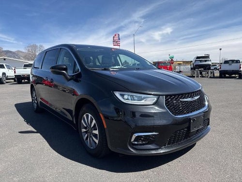 2023 Chrysler Pacifica Hybrid Touring L