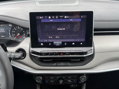 2025 Jeep Compass Base