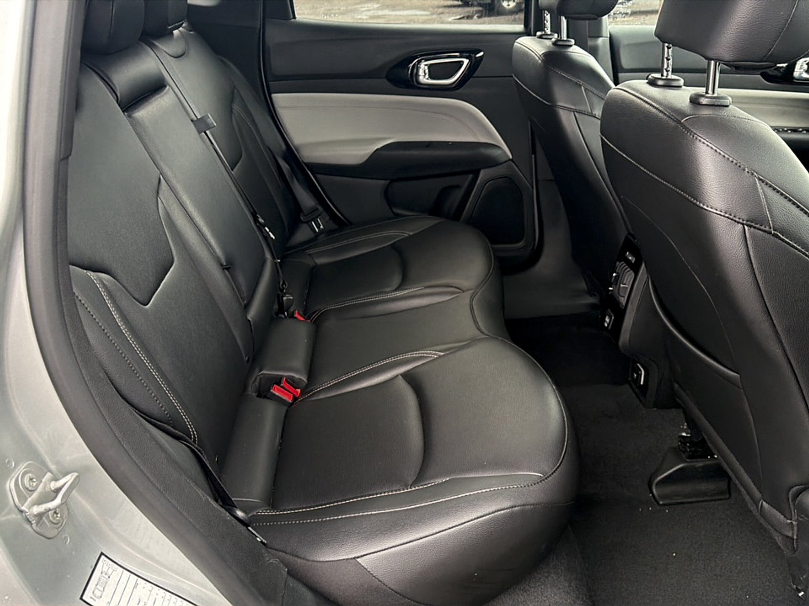 2025 Jeep Compass Base