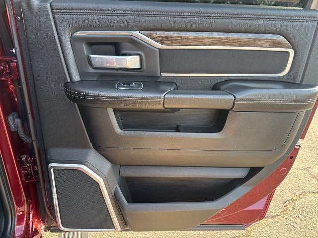 2020 RAM 2500 Laramie Crew Cab 4x4 8' Box