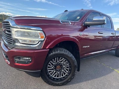 2020 RAM 2500 Laramie Crew Cab 4x4 8' Box
