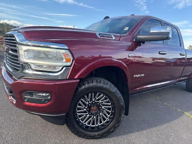 2020 RAM 2500 Laramie Crew Cab 4x4 8' Box
