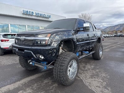 2002 Chevrolet Avalanche Base