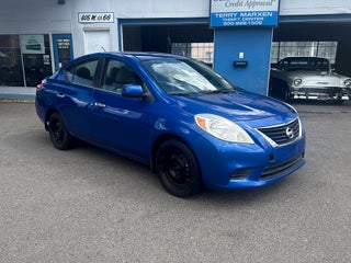 2012 Nissan Versa Base