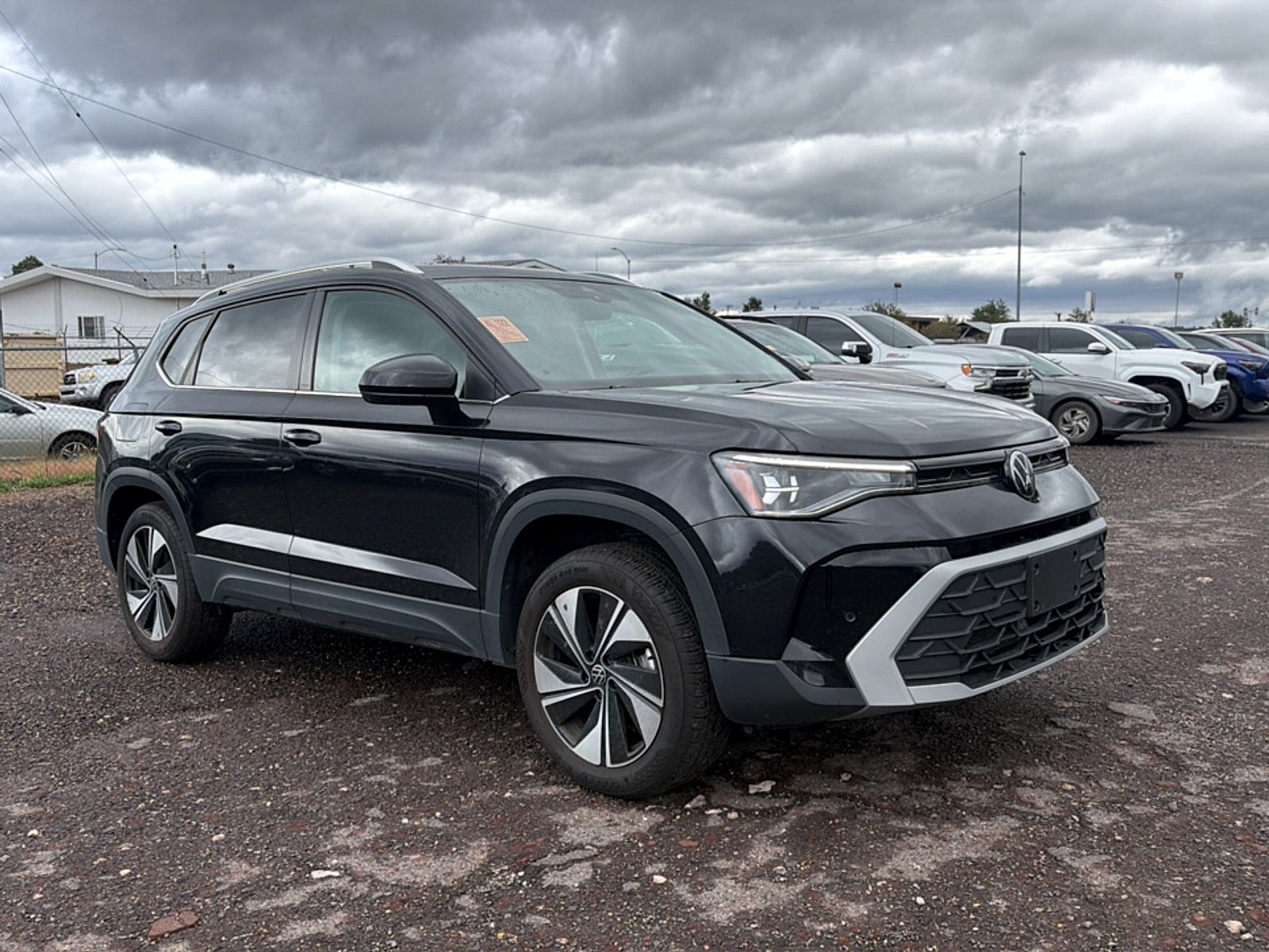 2025 Volkswagen Taos SE