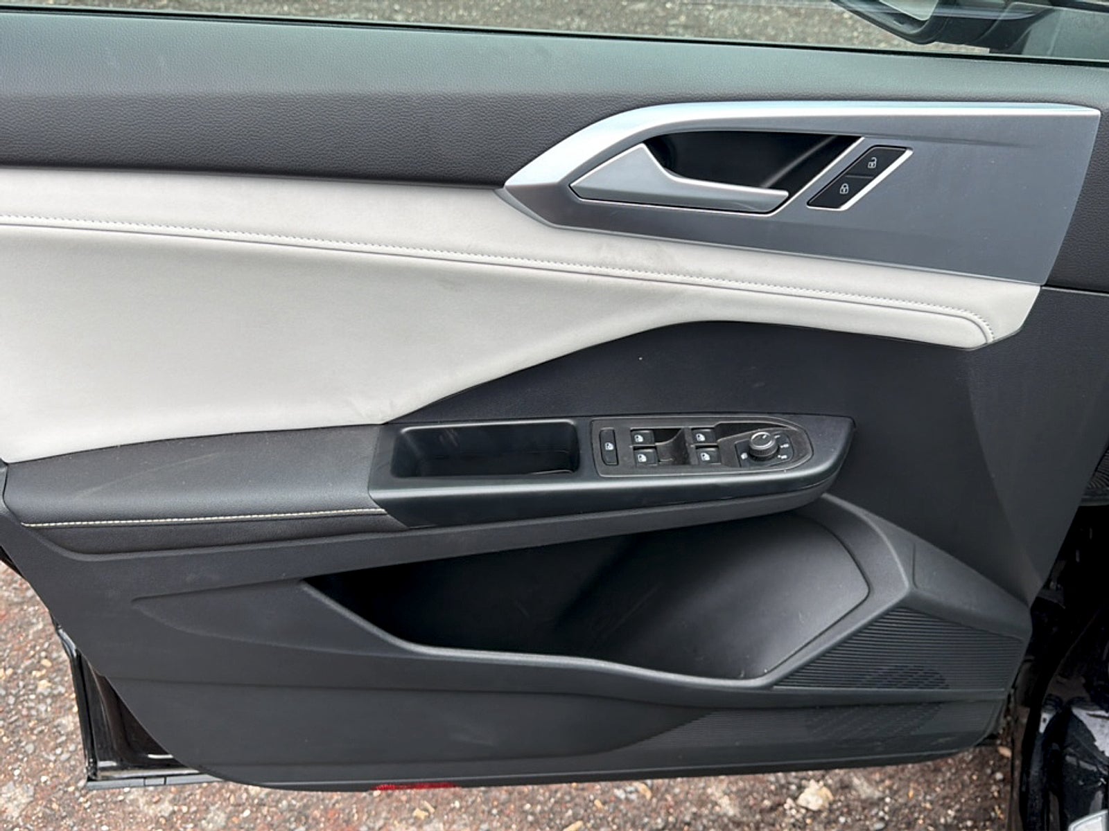 2025 Volkswagen Taos Base