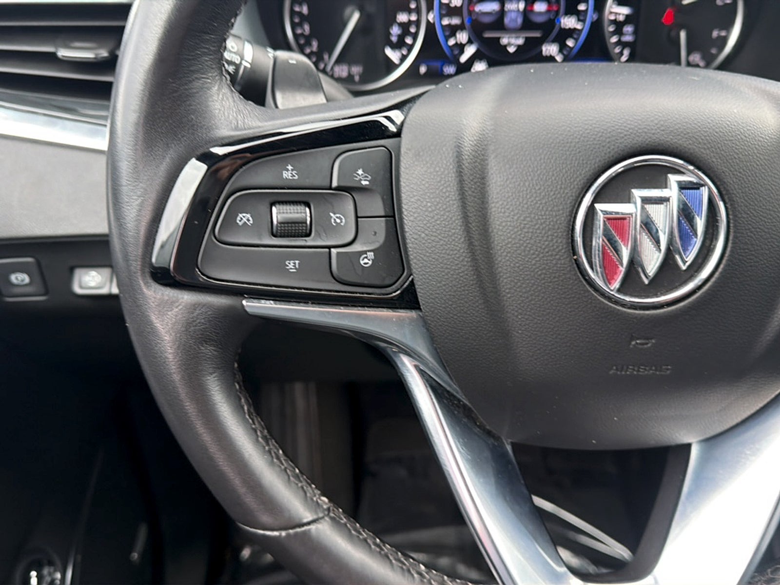 2024 Buick Enclave Premium - Photo 25