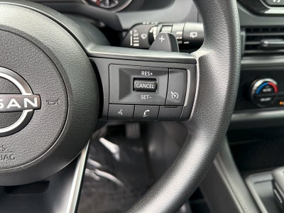 2024 Nissan Pathfinder Base