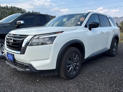 2024 Nissan Pathfinder Base