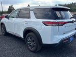 2024 Nissan Pathfinder Base