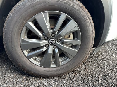 2024 Nissan Pathfinder Base
