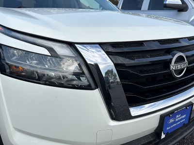 2024 Nissan Pathfinder Base