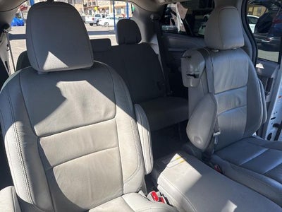 2017 Toyota Sienna XLE Premium 8 Passenger