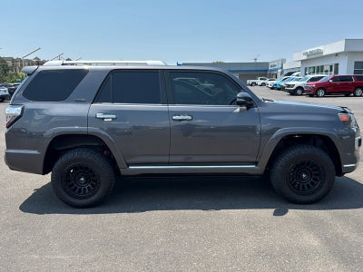 2022 Toyota 4Runner Base