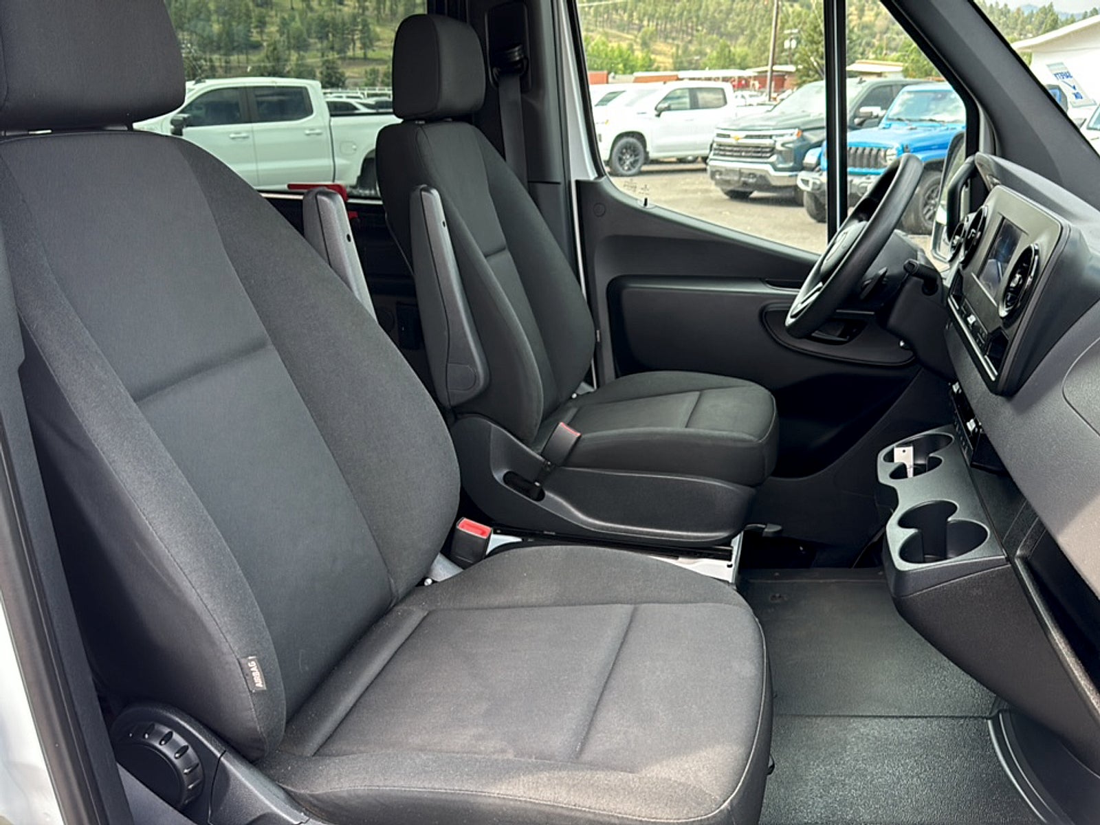 2020 Freightliner Sprinter Passenger Van Base