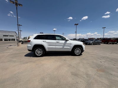 2022 Jeep Grand Cherokee Laredo 4x4