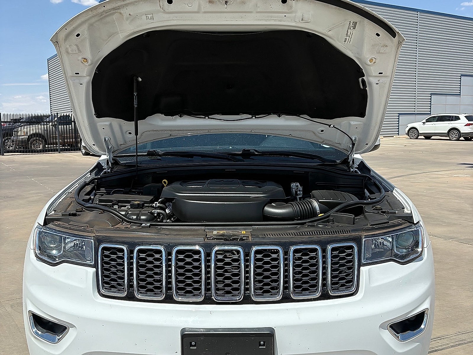 2022 Jeep Grand Cherokee Laredo 4x4